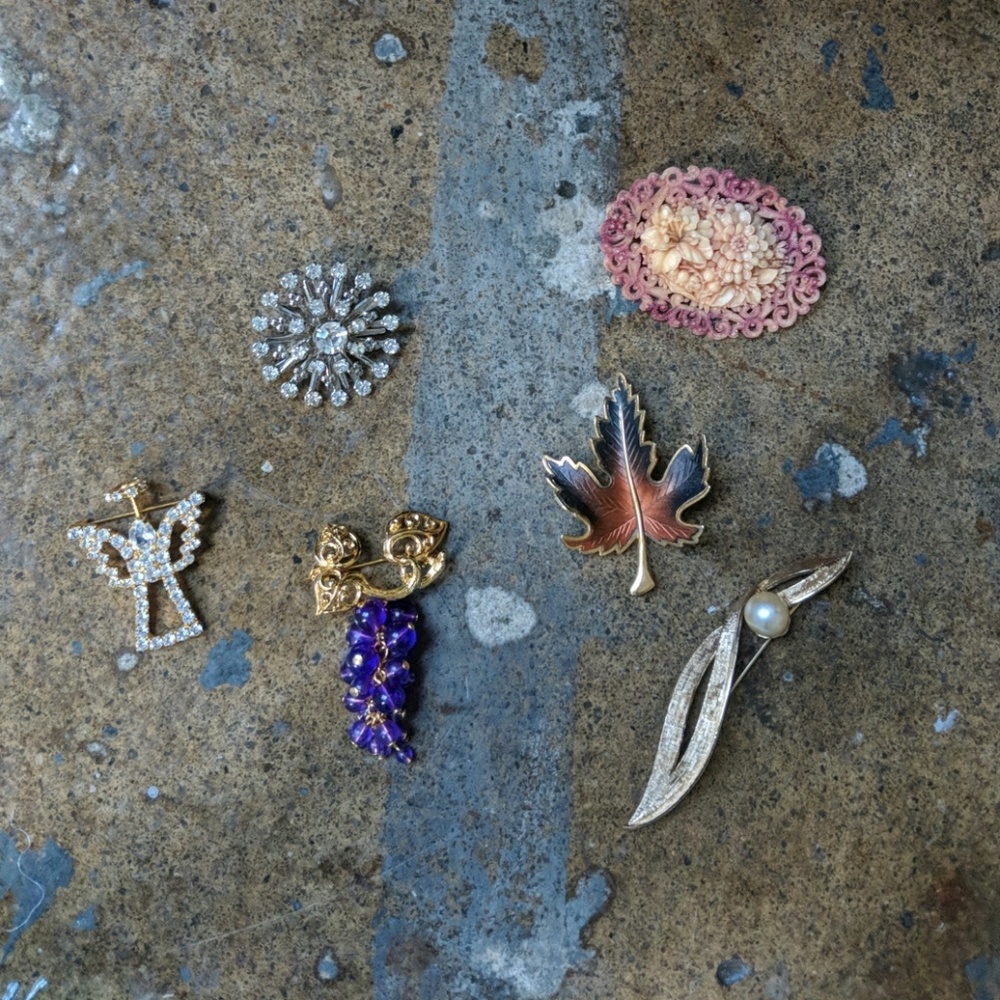 Lot of 6 Large Vintage Pins/Brooches